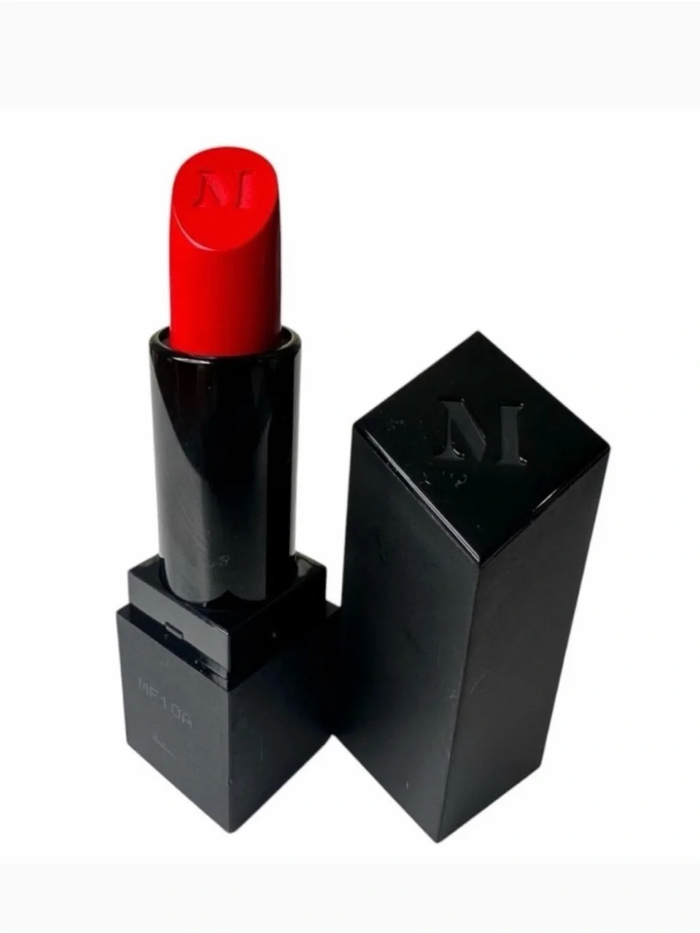 Morphe HOT SHOT Bold Red Cream Lipstick - Vibrant Red Finish